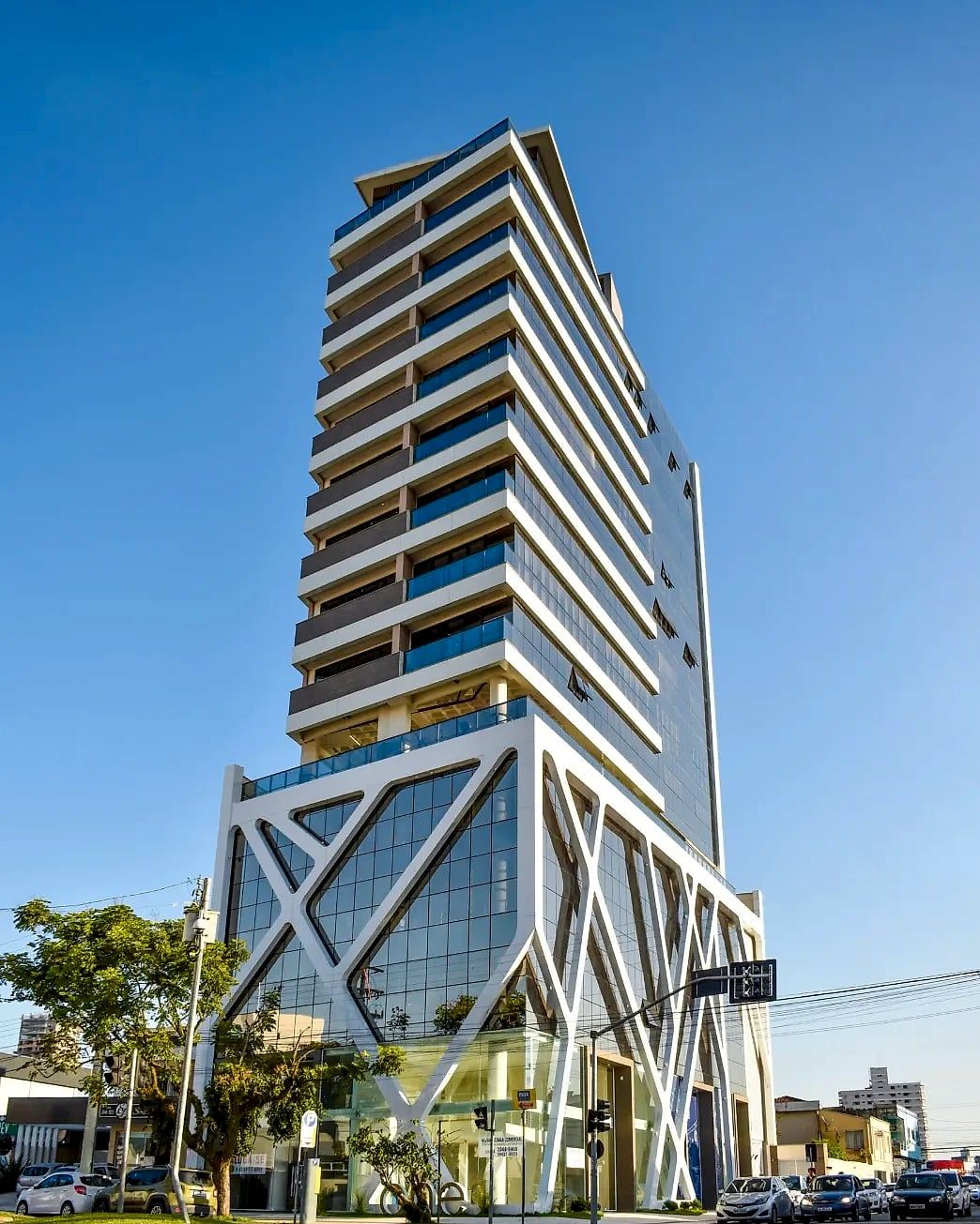 Edifício One Office, em Itajaí, onde fica o escritório da Regência Contabilidade.